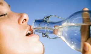 Dấu hiệu cảnh báo cơ thể đang thiếu nước